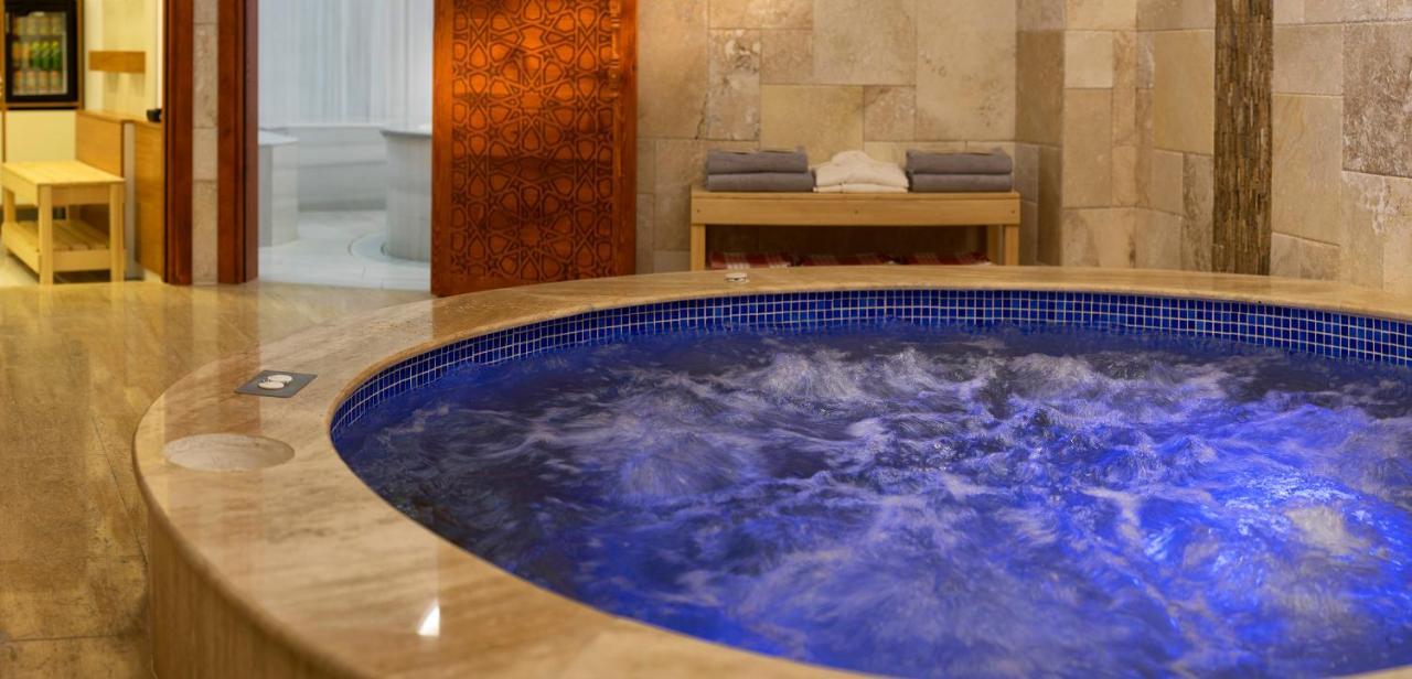 La Hotel